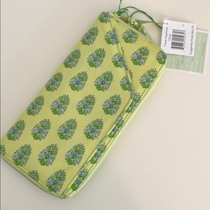 Vera Bradley Citrus Elephant Travel Organizer